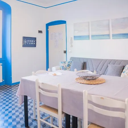 077 - Casa Fede In Centro, 500metri Da Mare E Appartement *